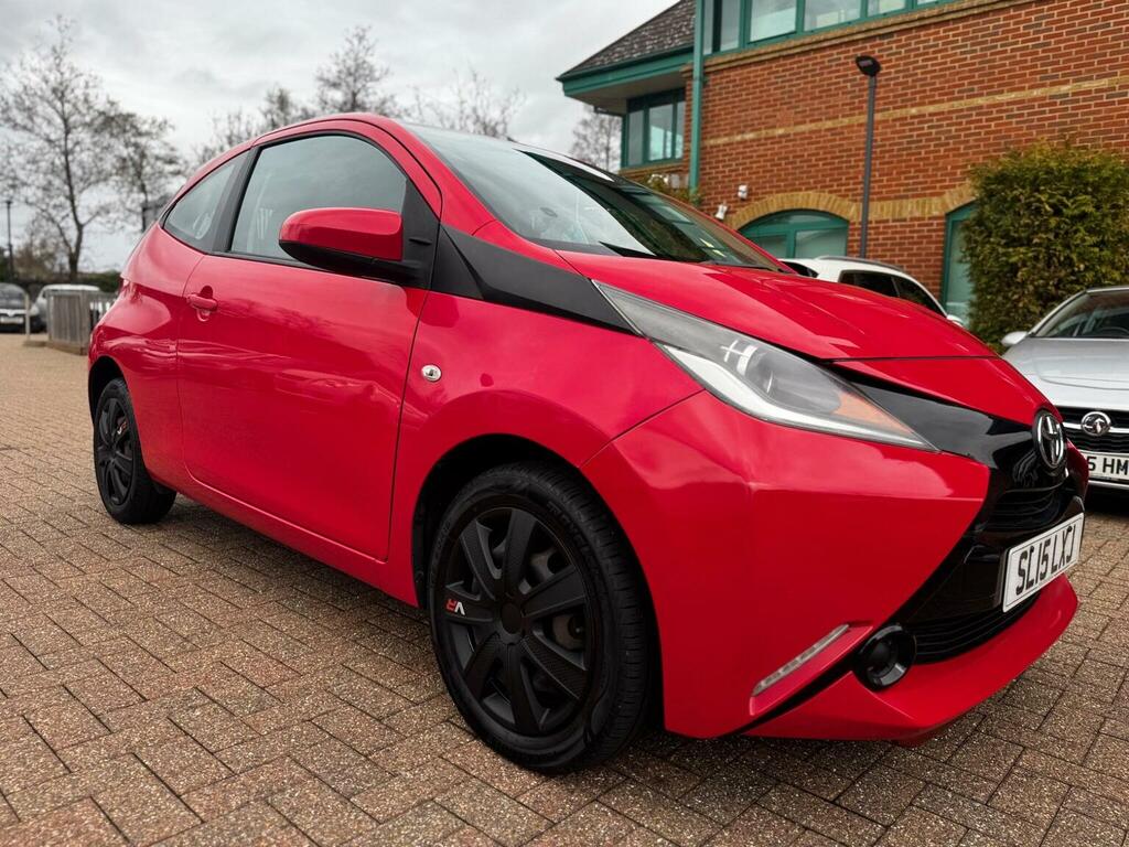 Toyota Aygo Hatchback 1.0 Vvt-i X-play Euro 5 Euro 5 2015 SL15LXJ Red #6