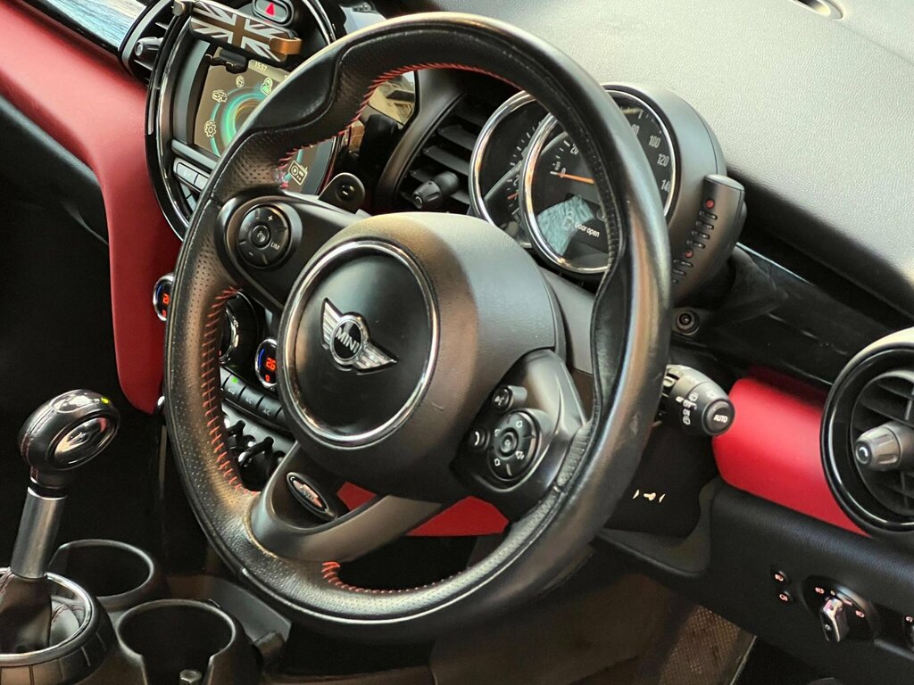 Mini Hatch 2.0 Cooper S Euro 6 Ss YE16LXO Black #4