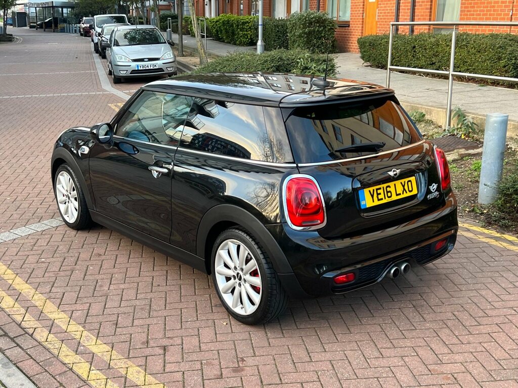 Mini Hatch 2.0 Cooper S Euro 6 Ss YE16LXO Black #6
