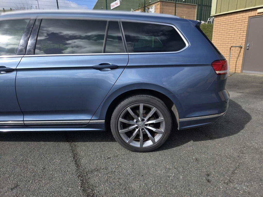 Volkswagen Passat Estate 2.0 Tdi Bluemotion Tech R-line 2016 RE16GXH Blue #4