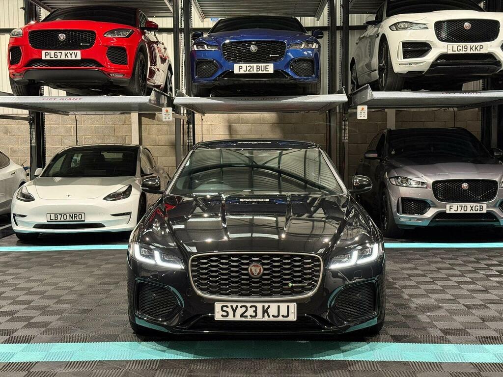 Jaguar XF Saloon 2.0 D200 Mhev R-dynamic Se Euro 6 Ss Black #2