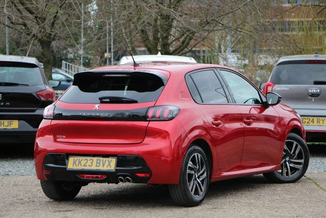 Peugeot 208 1.2 Puretech Allure Premium Hatchback KK23BVX Red #3