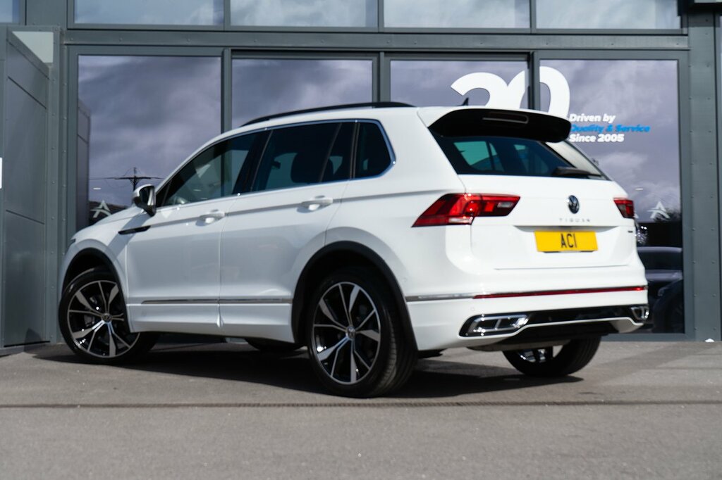 Volkswagen Tiguan Tsi R-line  White #2