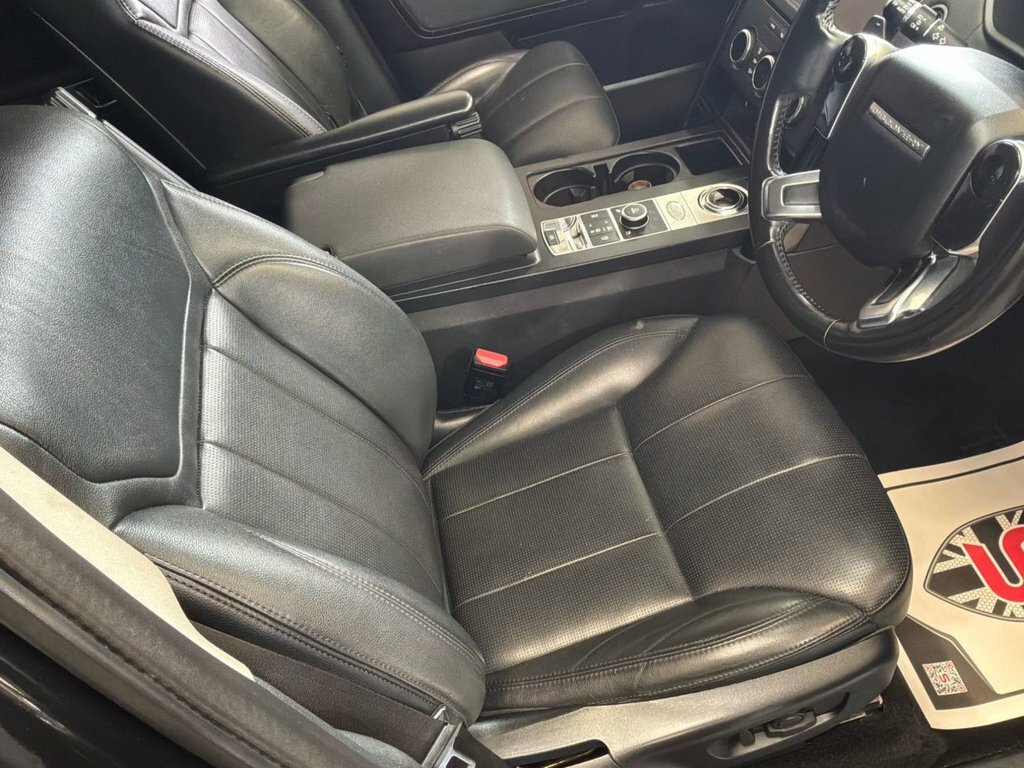 Land Rover Discovery 2L Se GX68VTV Black #5