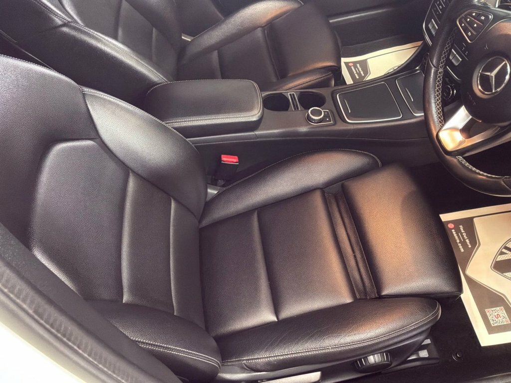 Mercedes-Benz GLA Class 1.6L Sport FV67HCE White #5