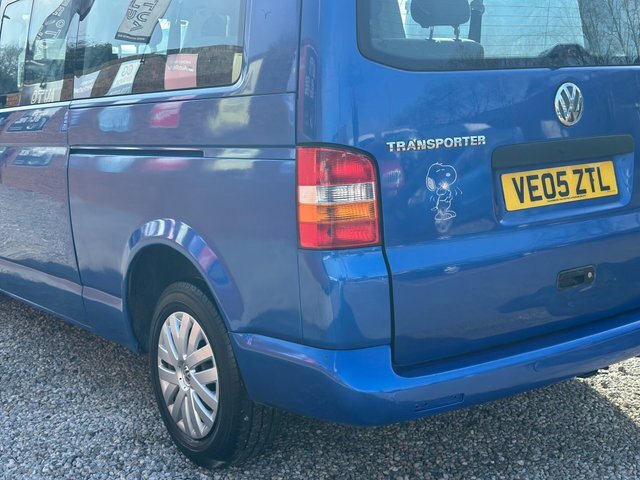 Volkswagen Transporter Shuttle Shuttle T30 Swb Green #16