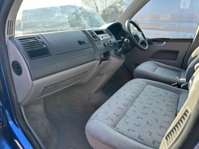 Volkswagen Transporter Shuttle Shuttle T30 Swb Green #7
