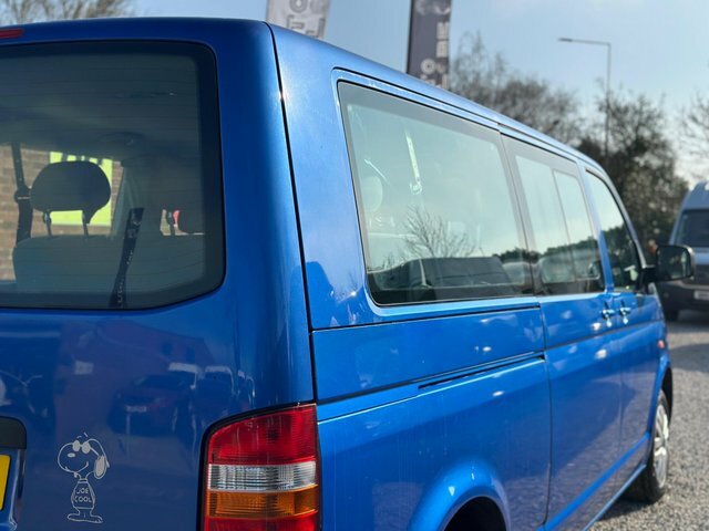 Volkswagen Transporter Shuttle Shuttle T30 Swb Green #17