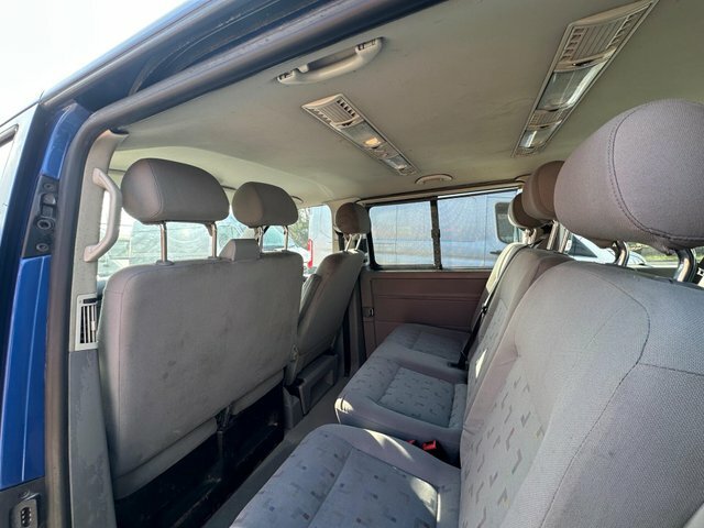 Volkswagen Transporter Shuttle Shuttle T30 Swb Green #33