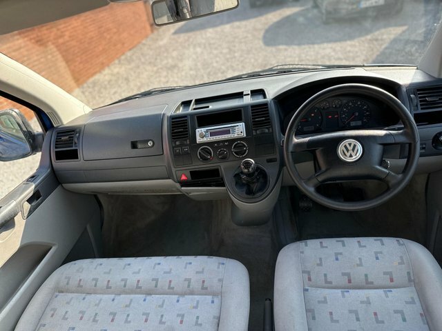 Volkswagen Transporter Shuttle Shuttle T30 Swb Green #21