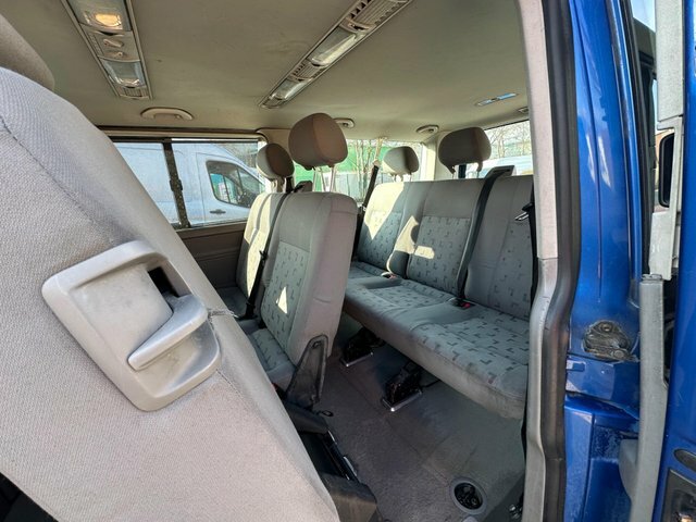Volkswagen Transporter Shuttle Shuttle T30 Swb Green #9