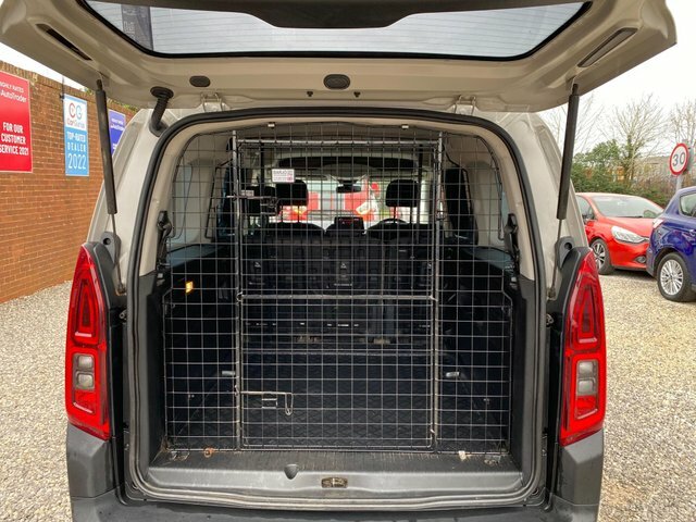 Citroen Berlingo Bluehdi Feel XL Mpv LO69OFP Beige #6