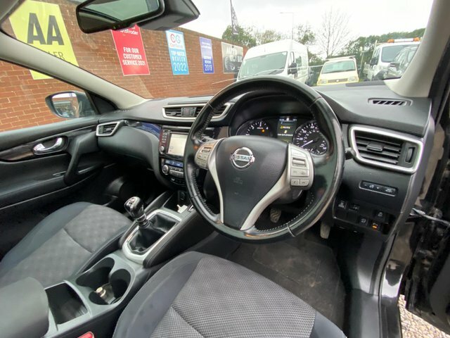 Nissan Qashqai Dci Acenta Premium 4Wd MF14FPG Black #6