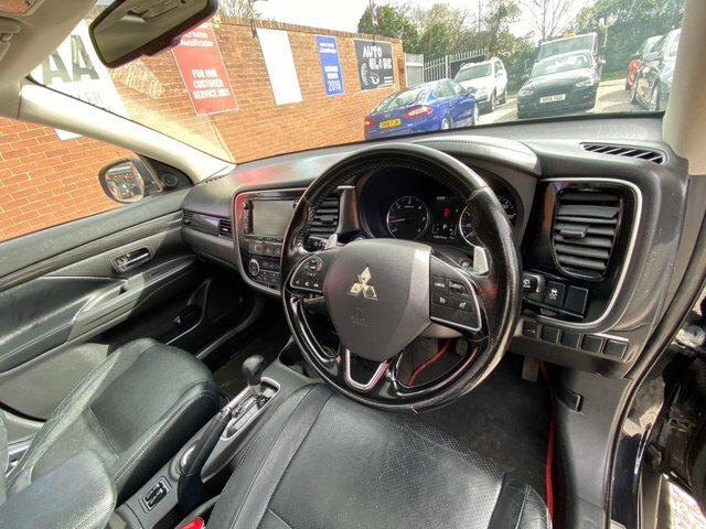 Mitsubishi Outlander Di-d Gx4 4Wd Black #6