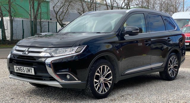 Mitsubishi Outlander Di-d Gx4 4Wd Black #2