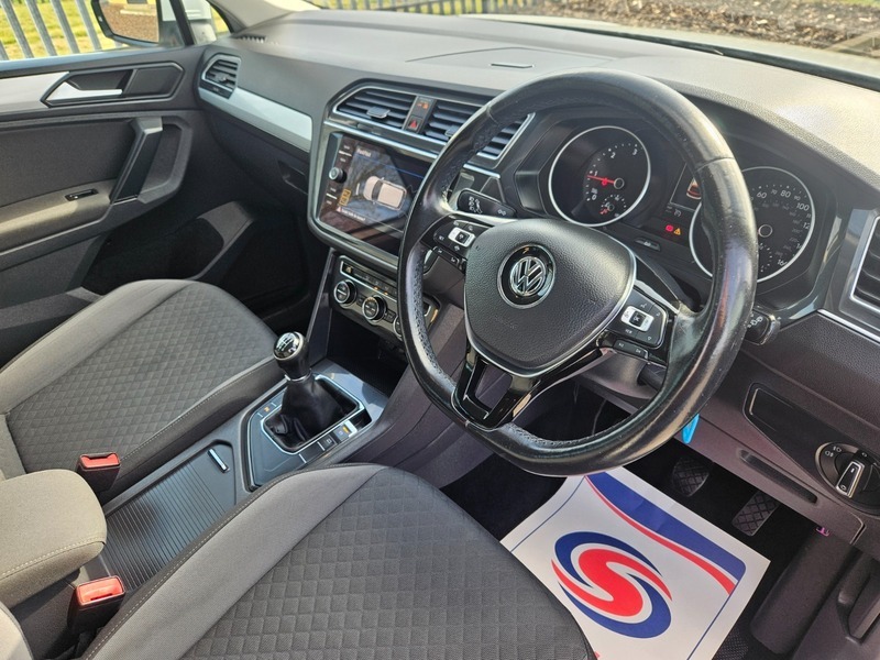 Volkswagen Tiguan 2.0 Tdi Se Navigation SK68VZO White #6