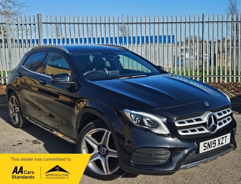 Mercedes-Benz C Class 1.6 Gla200 Amg Line Black
