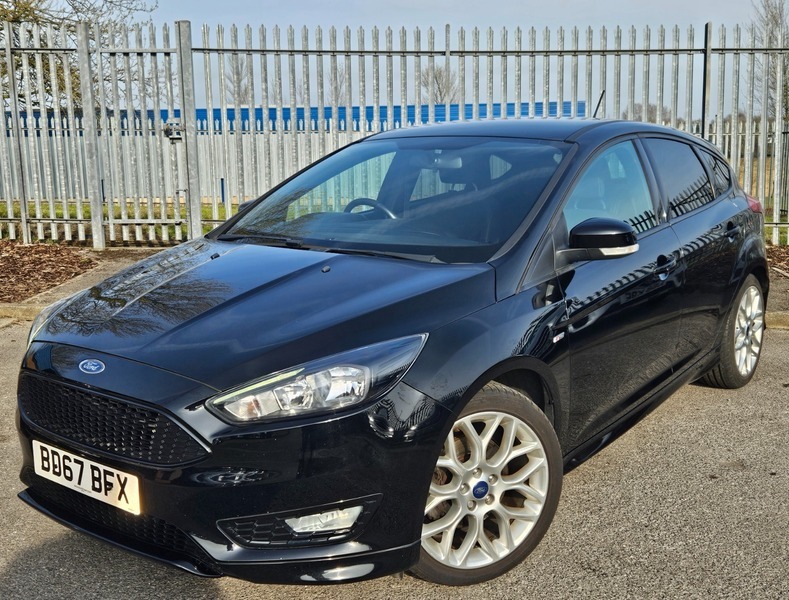Ford Focus 1.5T Ecoboost St-line Hatchback BD67BFX Black #3
