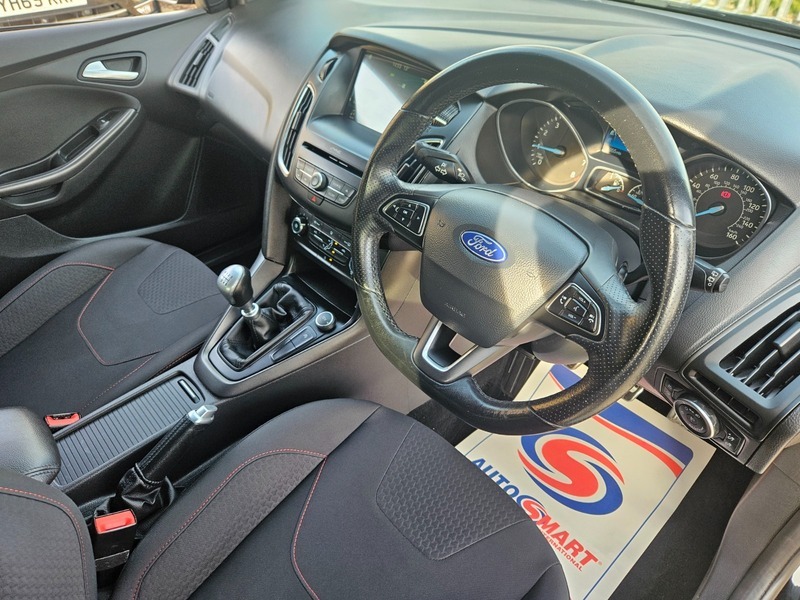 Ford Focus 1.5T Ecoboost St-line Hatchback BD67BFX Black #5