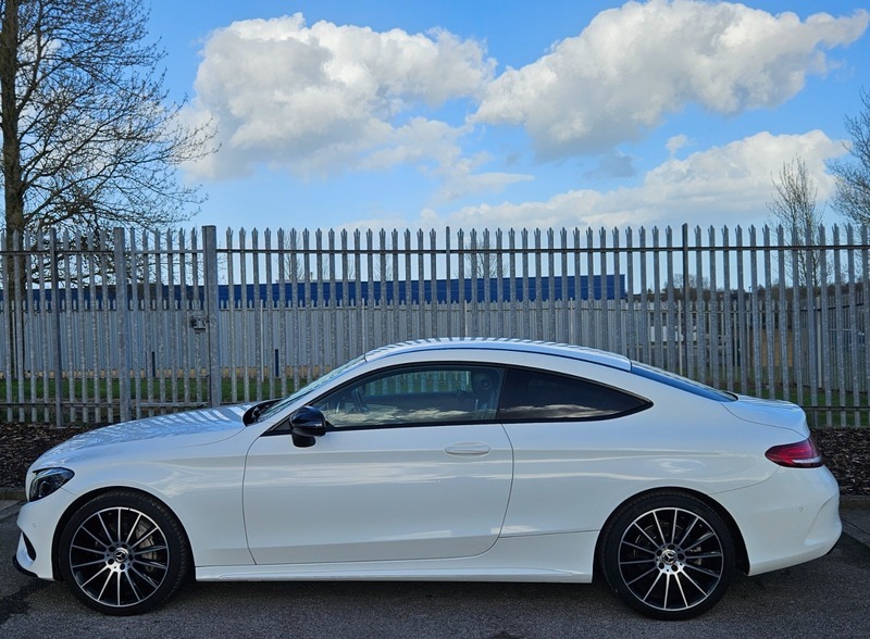 Mercedes-Benz C Class 2.0 C200 Amg Line RX67FUD White #4