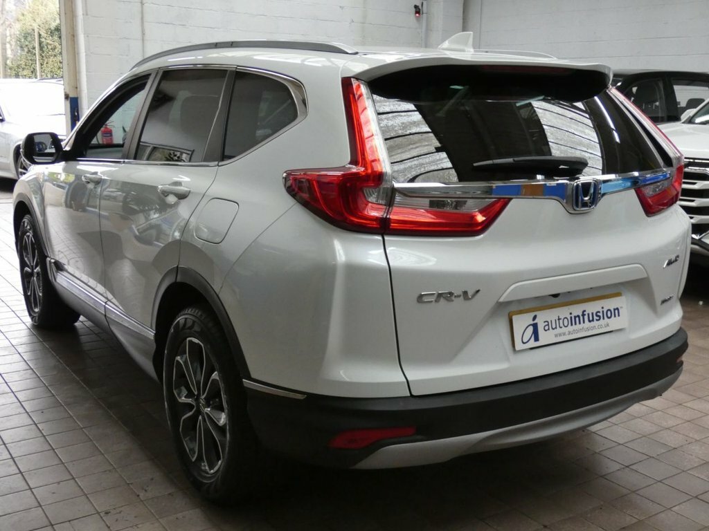 Honda Cr-V 2L Sr RK22ALO White #4
