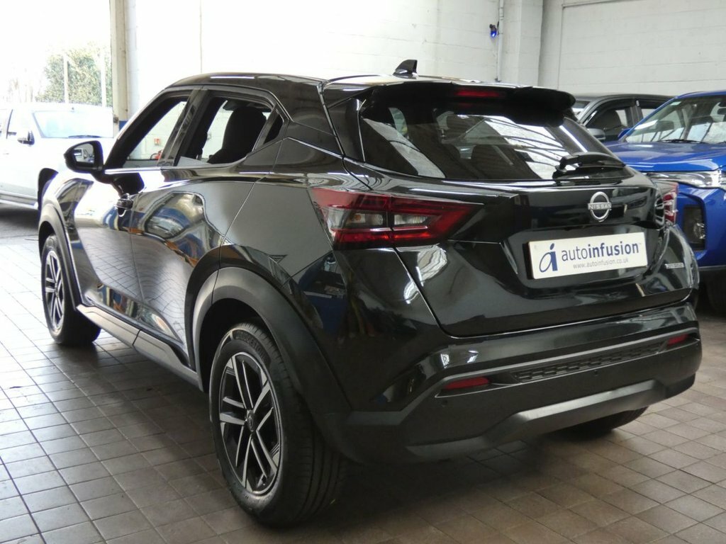 Nissan Juke 1.6L N-connecta BK75ZNZ Black #3