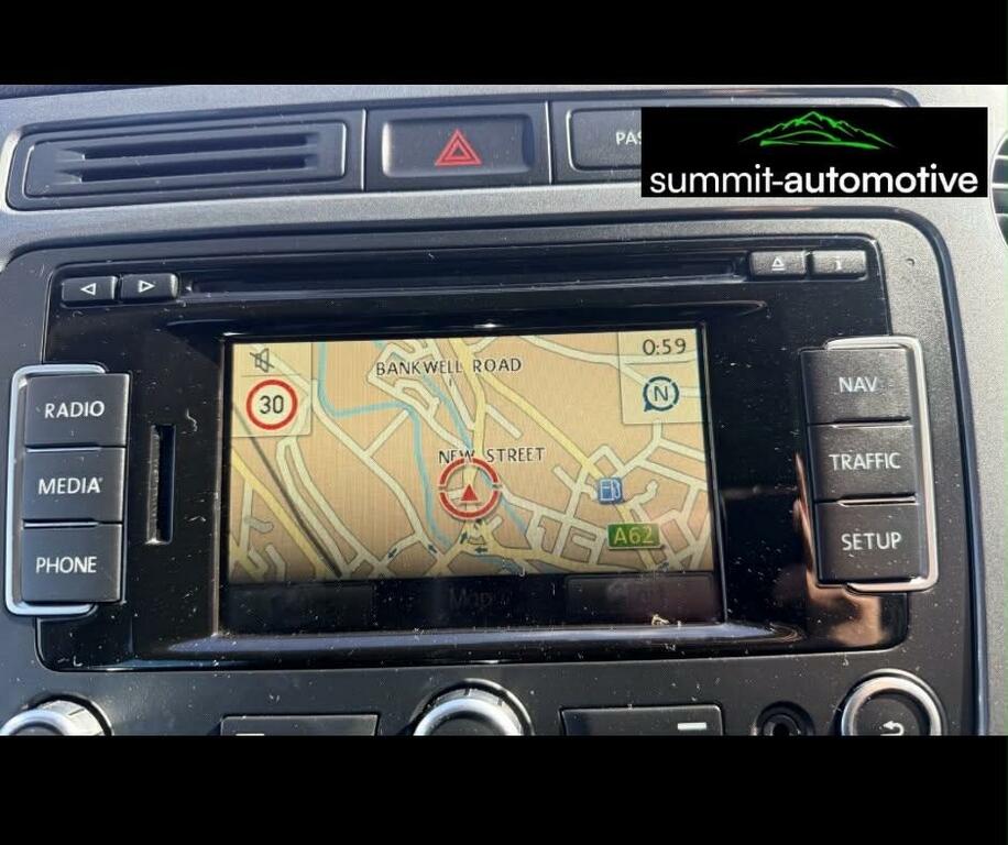 Volkswagen Tiguan 2.0 Tdi Bluemotion Tech Match Dsg 4Wd Euro 5 Ss GY63AKO White #4