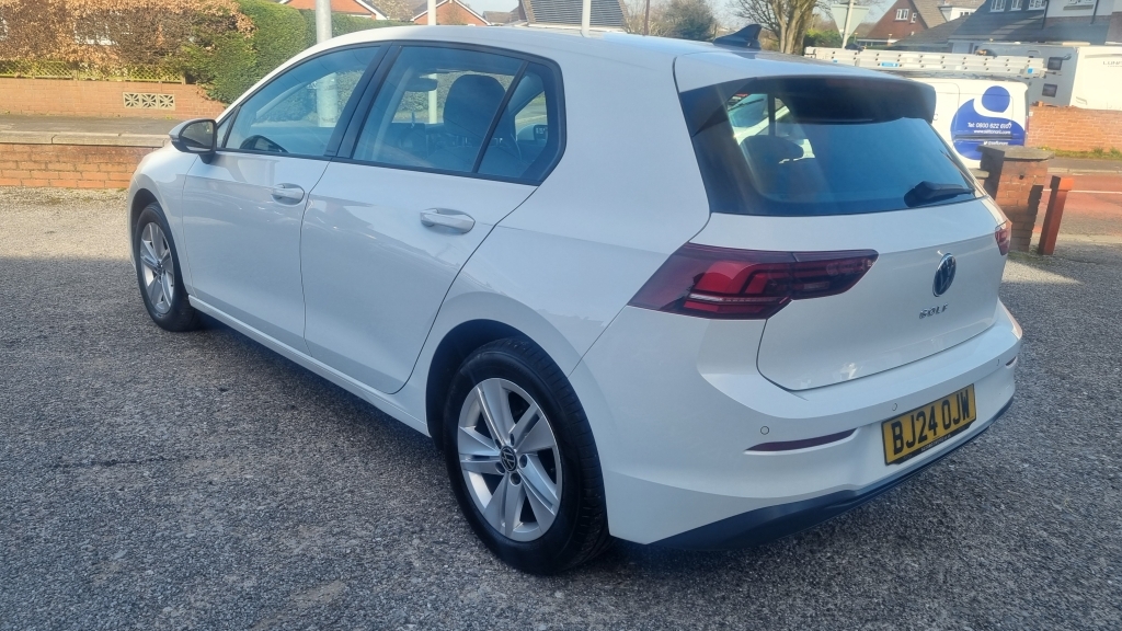 Volkswagen Golf 1.5 Life Tsi BJ24OJW White #5