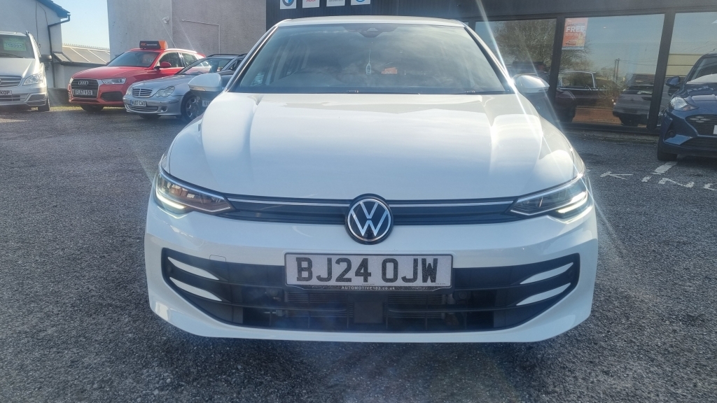 Volkswagen Golf 1.5 Life Tsi BJ24OJW White #2