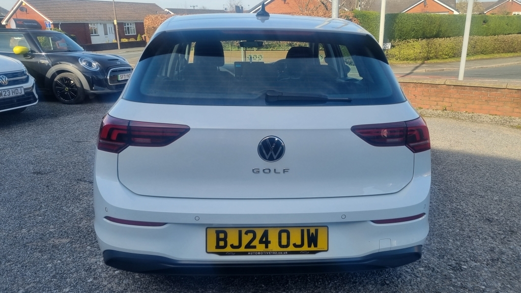 Volkswagen Golf 1.5 Life Tsi BJ24OJW White #6