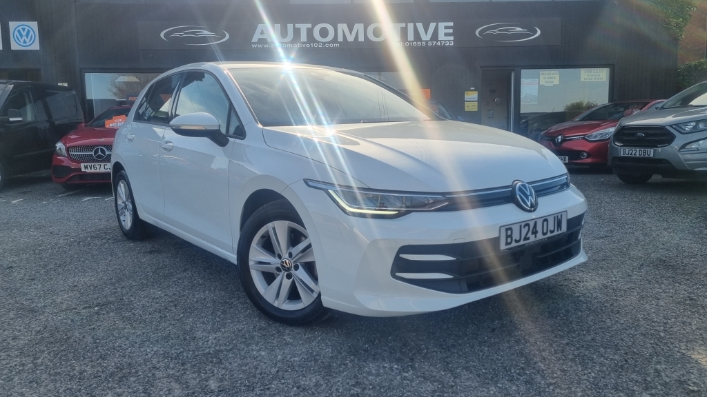 Volkswagen Golf 1.5 Life Tsi White