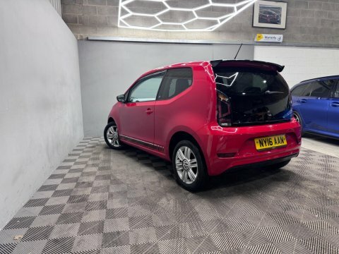 Volkswagen Up 1.0 Up Beats NY16AAN Red #6