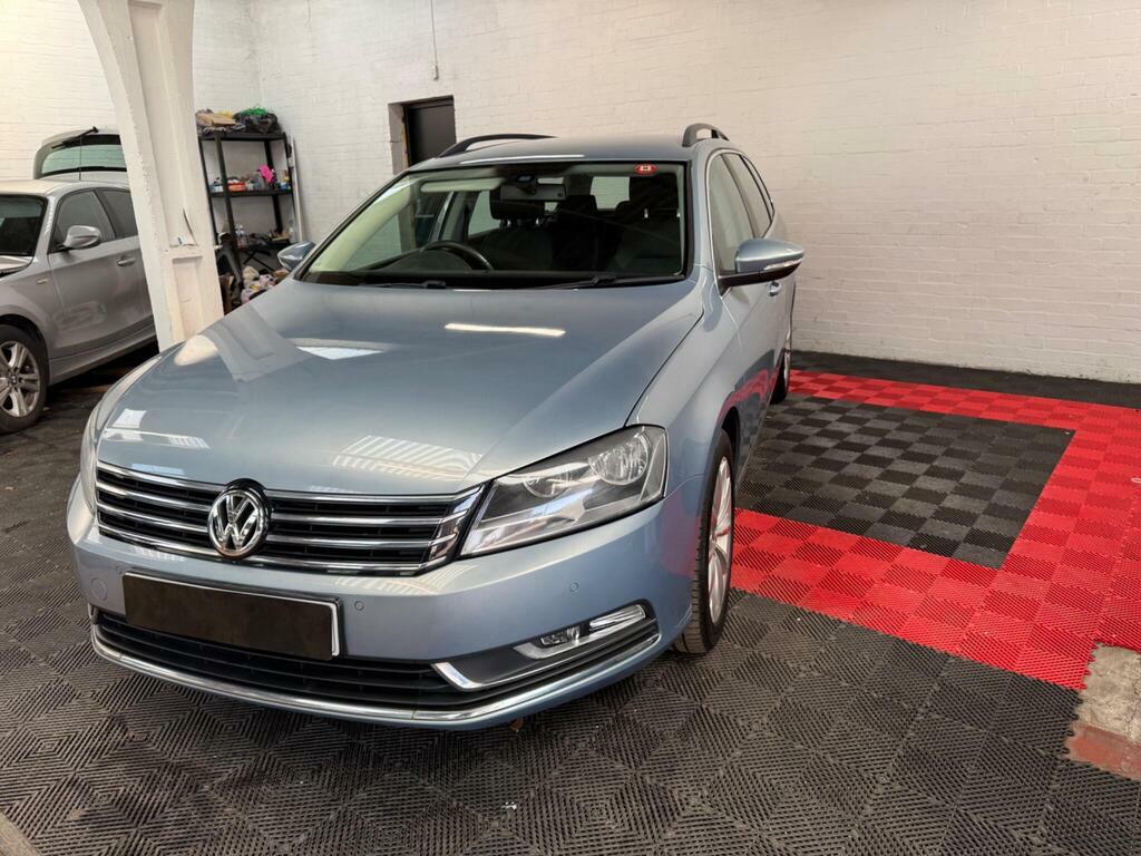 Volkswagen Passat 2.0 Tdi Bluemotion Tech Highline Euro 5 S S Grey #3