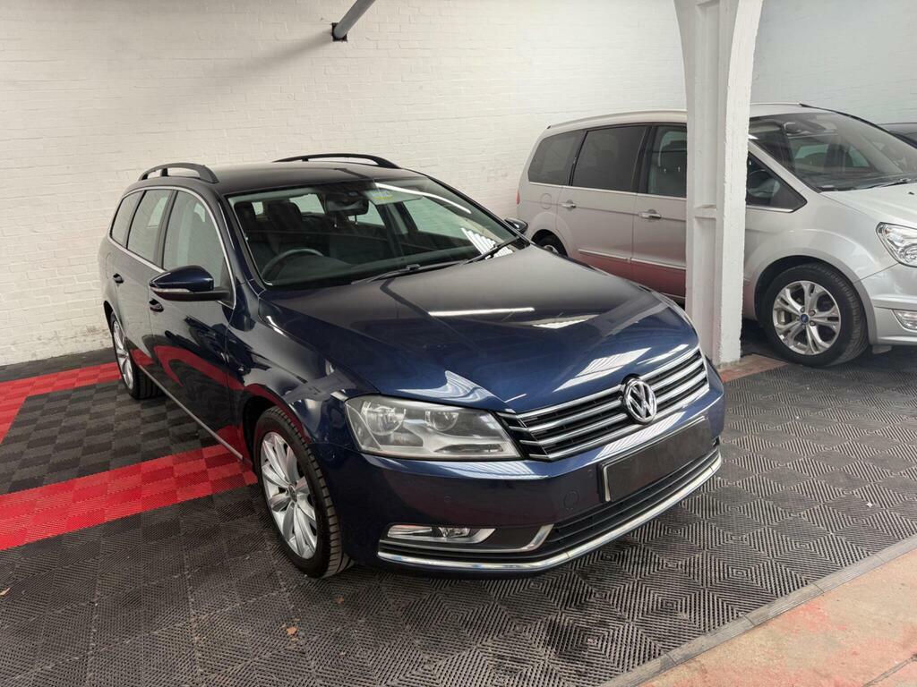 Volkswagen Passat 2.0 Tdi Bluemotion Tech Highline Euro 5 S S Blue