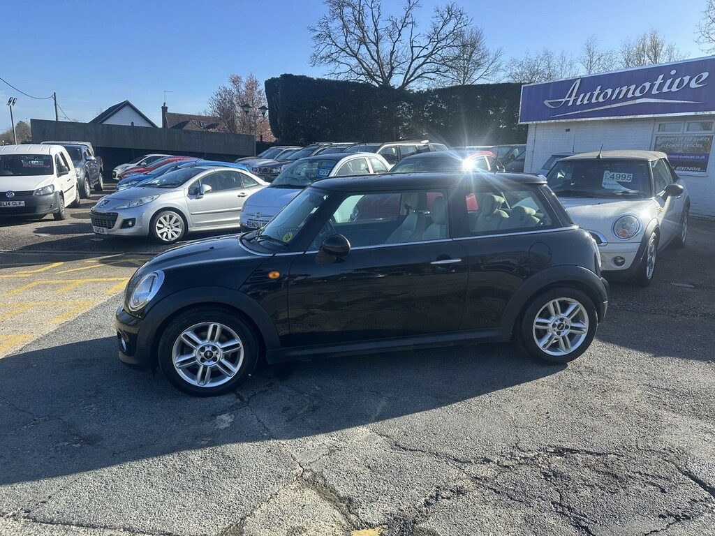 Mini Hatch Hatchback 1.6 Cooper D Hatch 2012 AK62WBE Black #2