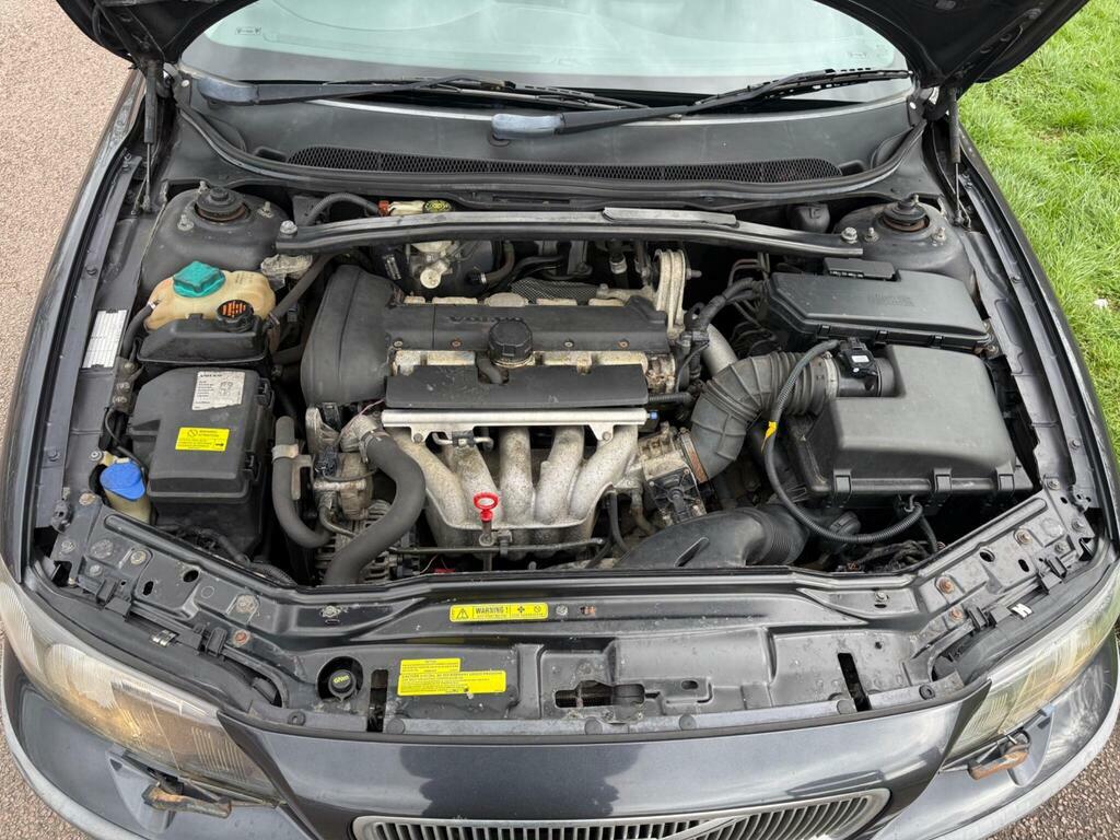 Volvo V70 2.4 Se Silver #16