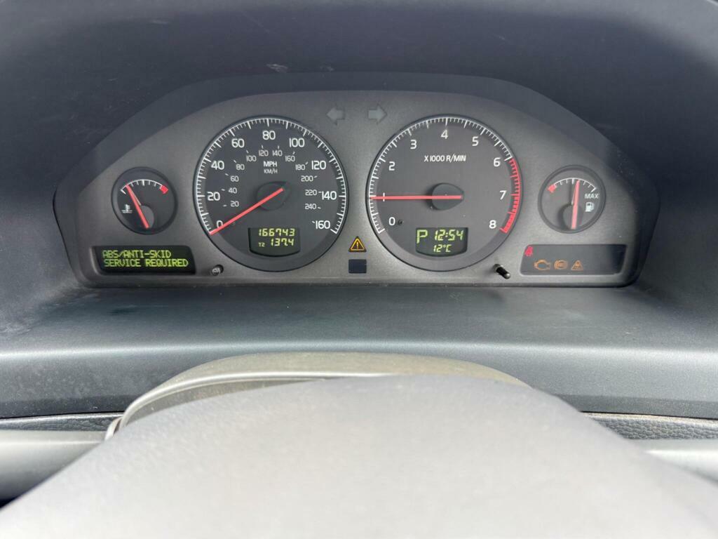 Volvo V70 2.4 Se Silver #12