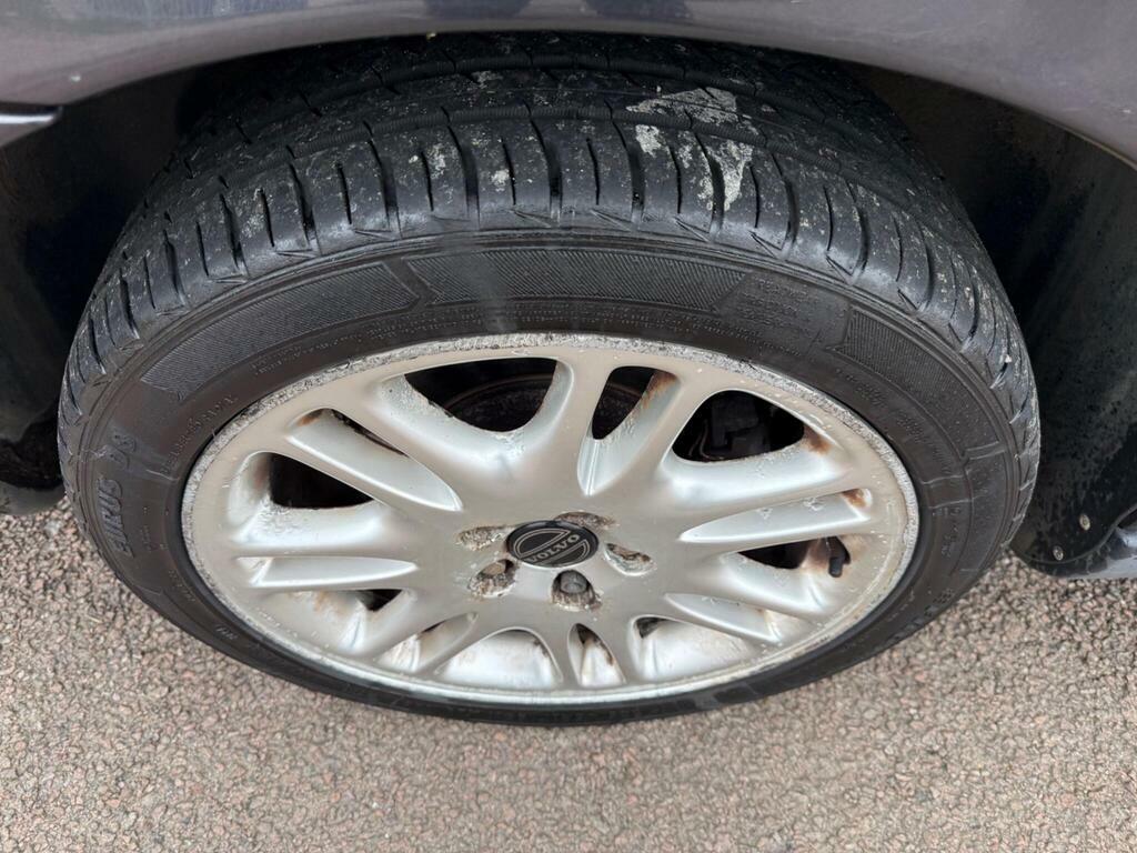 Volvo V70 2.4 Se Silver #14