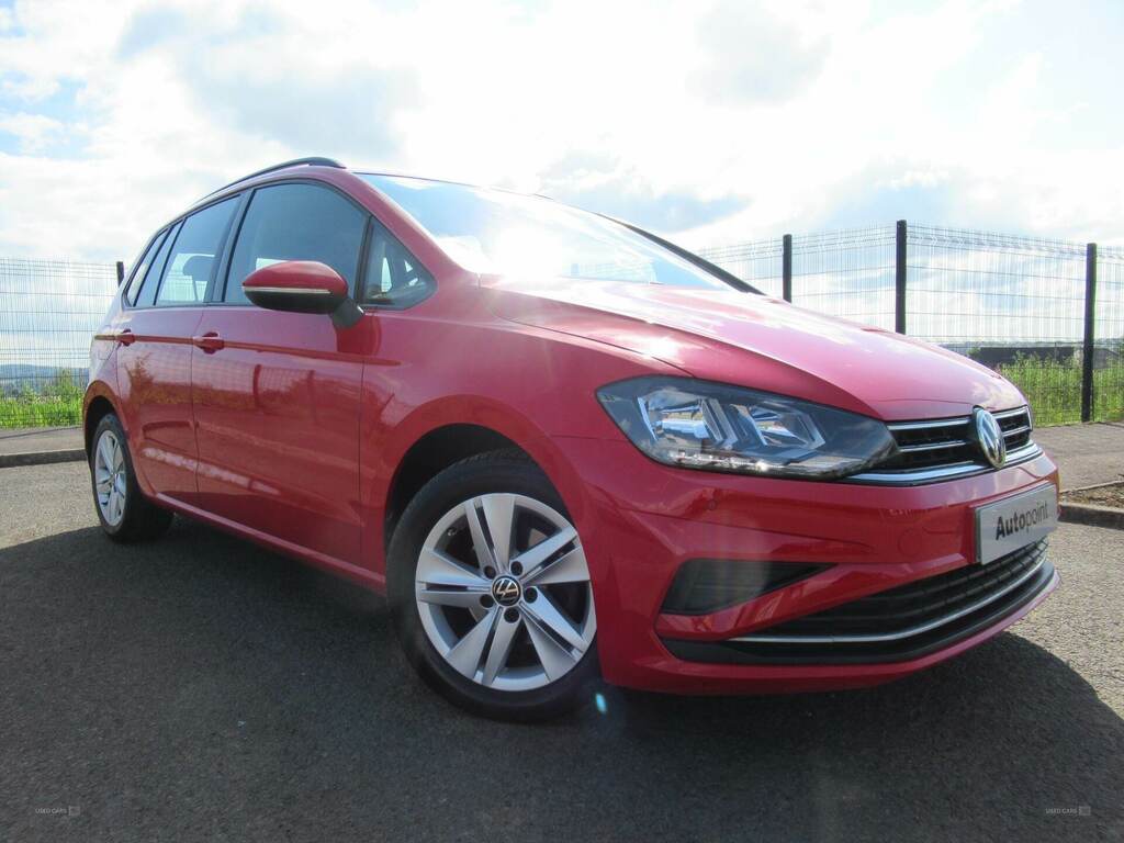 Volkswagen Golf 110 Se  Red #4