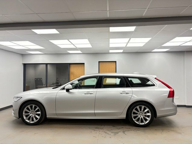 Volvo V90 2.0 T4 Momentum Plus Estate Euro 6 ST69VDX Silver #4
