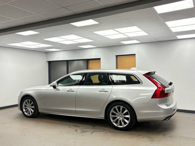 Volvo V90 2.0 T4 Momentum Plus Estate Euro 6 ST69VDX Silver #5