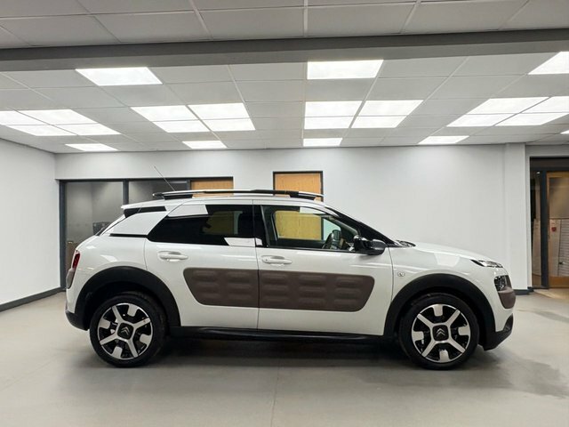 Citroen C4 Cactus 1.6 Bluehdi Flair Hatchback Euro KT15BFO White #3