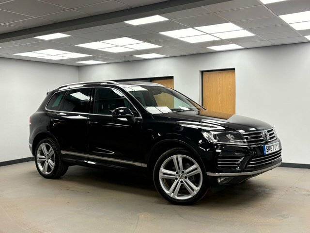 Volkswagen Touareg 3.0 Tdi V6 R-line Plus Suv Tiptronic 4W Black #2