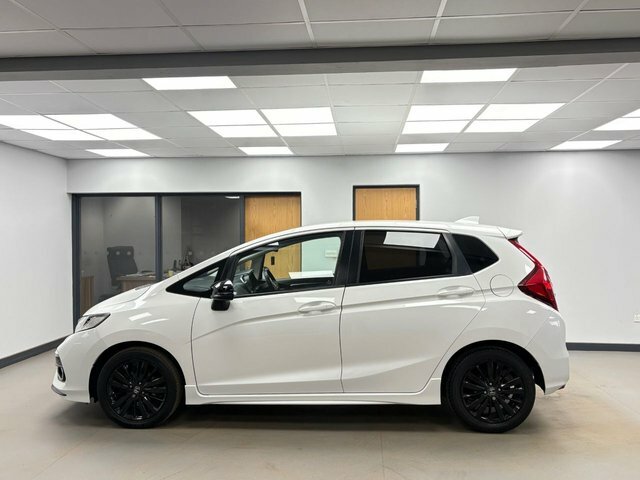 Honda Jazz 1.5 I-vtec Sport Hatchback Euro White #4