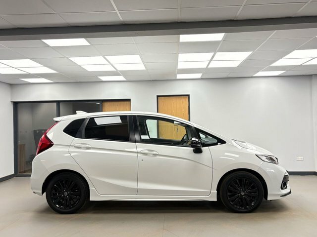 Honda Jazz 1.5 I-vtec Sport Hatchback Euro White #3