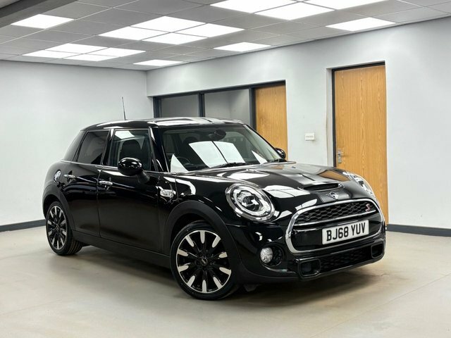 Mini Hatch 2.0 Cooper S Hatchback Euro 6 S Black