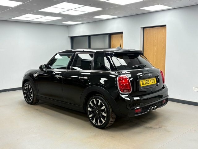 Mini Hatch 2.0 Cooper S Hatchback Euro 6 S BJ68YUV Black #6