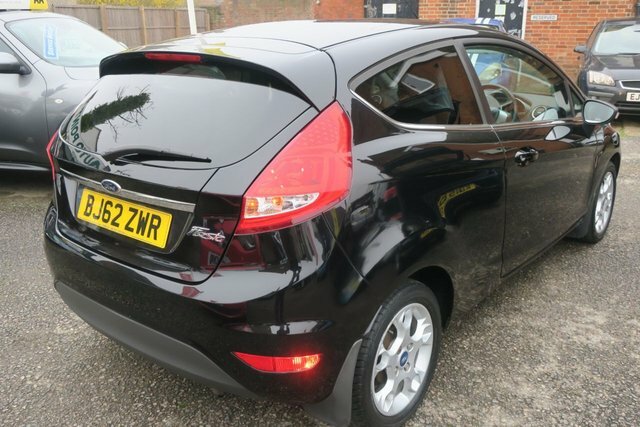 Ford Fiesta 2012 1.25 Zetec Hatchback Euro 5 BJ62ZWR Black #2