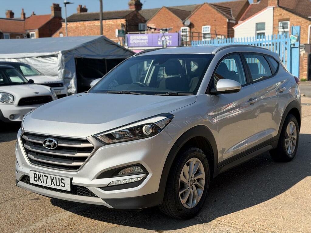 Hyundai Tucson 1.7 Crdi Blue Drive Se Nav Euro 6 Ss BK17KUS Silver #3