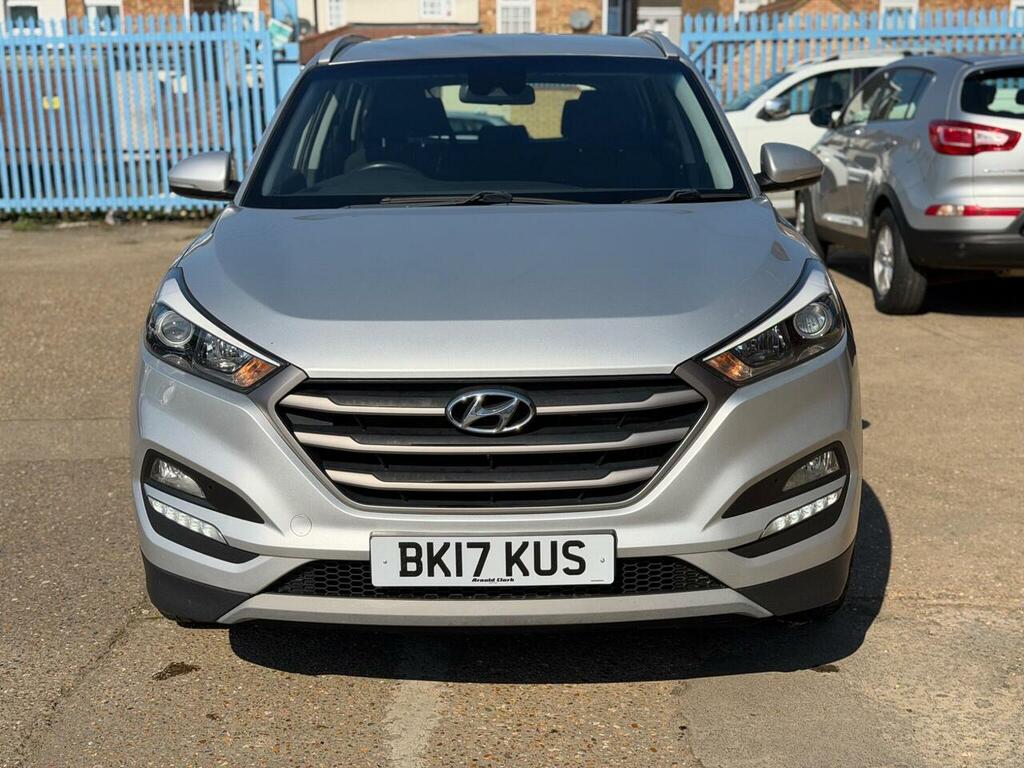 Hyundai Tucson 1.7 Crdi Blue Drive Se Nav Euro 6 Ss BK17KUS Silver #6